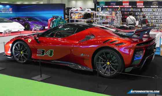 Supercar spotting at Tokyo Supercar Day image