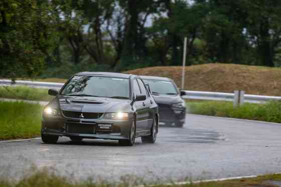 First Drive: 2026 Mitsubishi Destinator is a fun family vehicle image