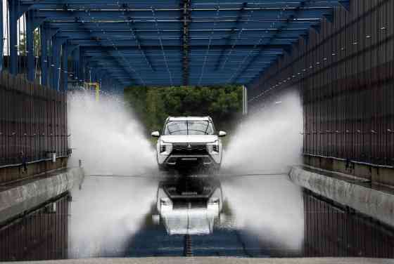 First Drive: 2026 Mitsubishi Destinator is a fun family vehicle image