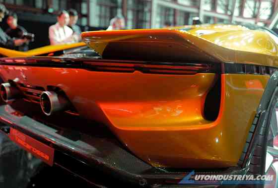 Ferrari 849 Testarossa arrives in SE Asia with 1,050 HP image