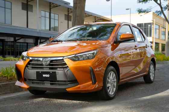 Toyota announces special holiday offers on select models image