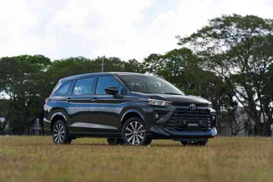 Toyota announces special holiday offers on select models image