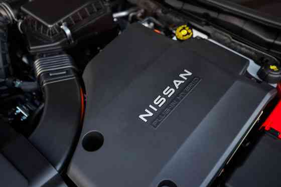 2026 Nissan Rogue PHEV goes twinning with Mitsubishi Outlander image