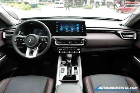 Premium SUV Driving meets MPV practicality: 2026 Mitsubishi Destinator image