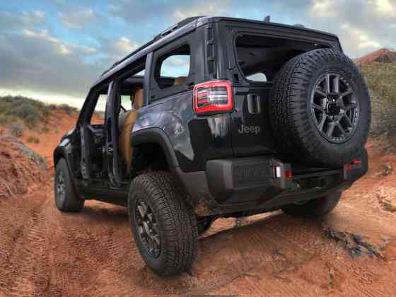 2026 Jeep Recon is a Trail-Rated EV 4x4 image