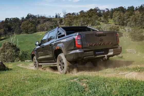 Nissan reveals new generation Navara pick-up for Australia image