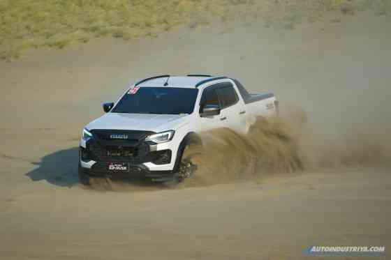 We tortured the Isuzu D-MAX at the sand dunes and it survived image