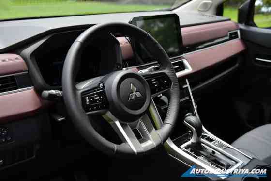 2026 Mitsubishi Xpander Cross (no text yet) image