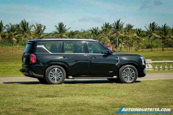 Nissan 4x4 Drive image