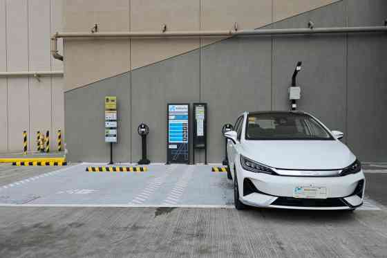 Landers Superstore, Ayala open EV charging hub in Vermosa image