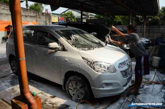 Holiday Break Car Care Tasks: Keeping Your Vehicle Road-Ready image