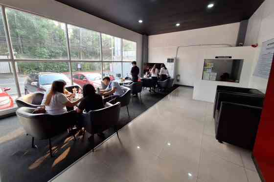 Mitsubishi Gateway stakes its claim in the heart of Greenhills image