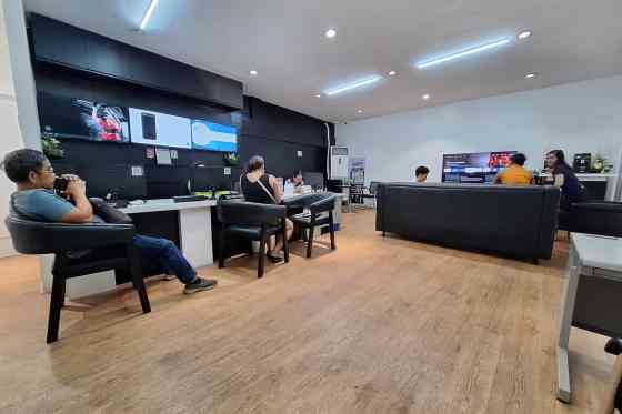 Mitsubishi Gateway stakes its claim in the heart of Greenhills image