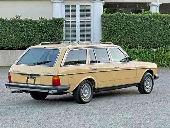 1983 Mercedes Benz 300TD Turbo W123: Why this car matters image
