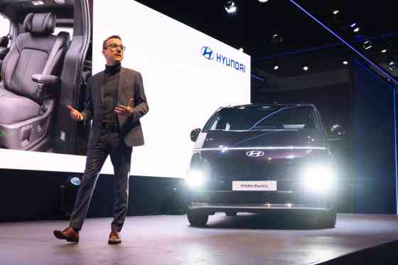 Hyundai Staria Electric debuts at 2026 Brussels Motor Show image
