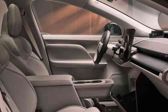 All-new Volvo EX60 EV ends range anxiety with up to 810 km of range image