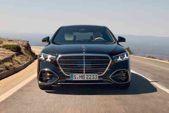 2026 S-Class: Mercedes-Benz refines its flagship luxury saloon image