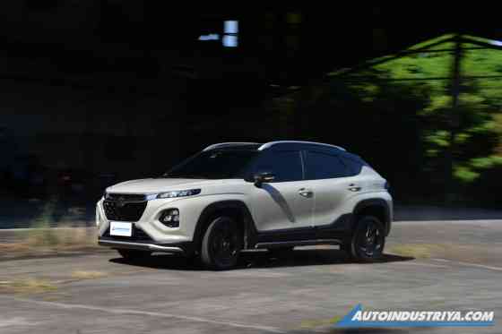 2026 Suzuki Fronx SGX 1.5L AT Hybrid image