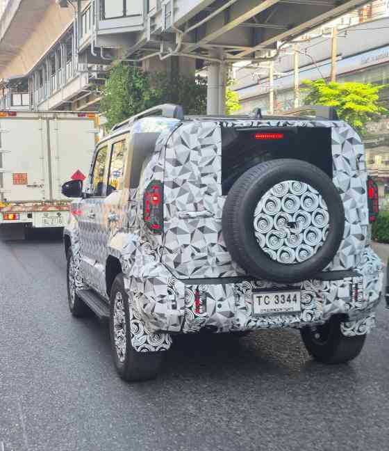 LOOK: Toyota Land Cruiser FJ spotted in Thailand, coming to PH soon? image