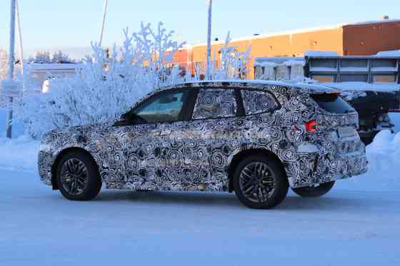 SPIED: BMW X1 Facelift Neue Klasse image