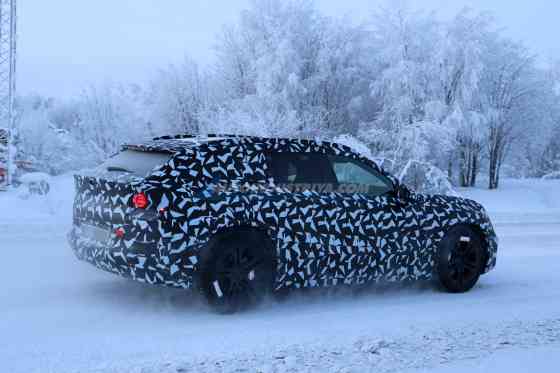 SPIED: Watch out Cayenne EV, Mercedes-AMG's 1000 HP EV SUV is coming image