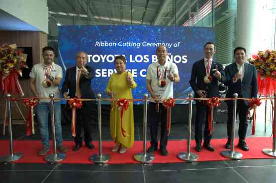 Toyota PH opens 6,000 square meter Los Ba&ntilde;os Service Center image