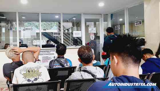 Vinyl wraps: To register or not to register image