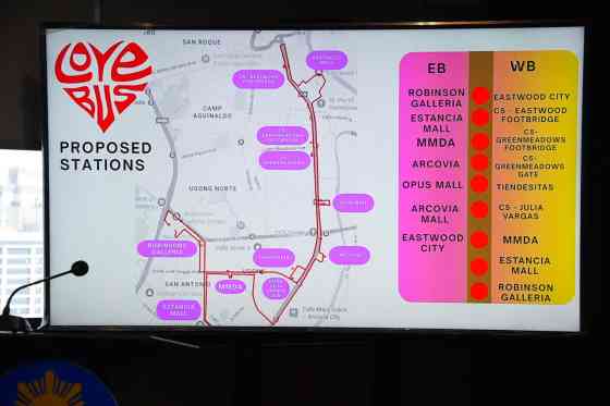 MMDA inks deal for FREE Electric Love Bus rides for commuters image