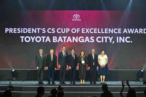 Toyota PH honors top-performing dealers, achievers in 2025 image