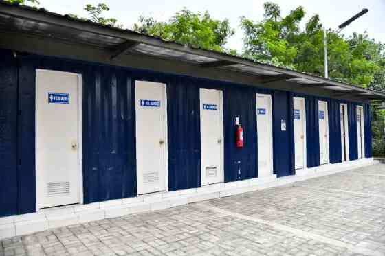 MMDA opens FREE shower rooms for bike-to-work commuters image