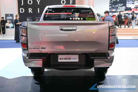 BIMS 2026: Isuzu D-Max EV officially revealed for SE Asia image
