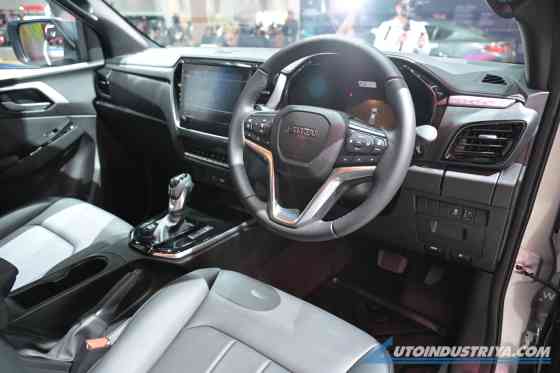 BIMS 2026: Isuzu D-Max EV officially revealed for SE Asia image