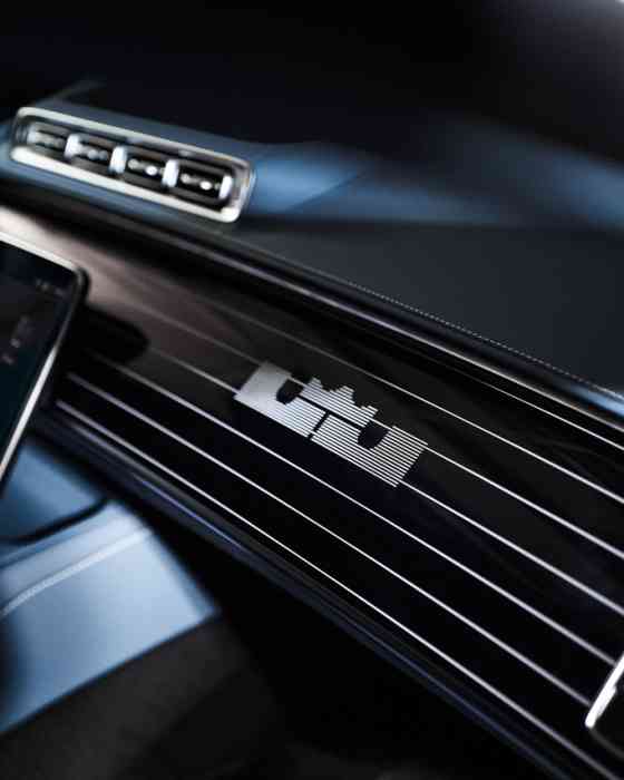 &lsquo;King James&rsquo; gets factory-custom S 680 from Maybach image