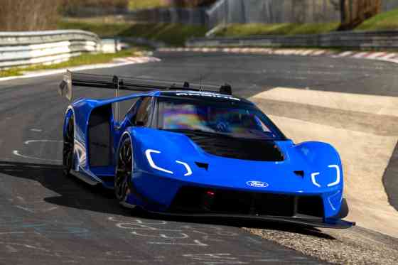 Ford GT Mk IV sets new Nurburgring record for pure combustion vehicles image