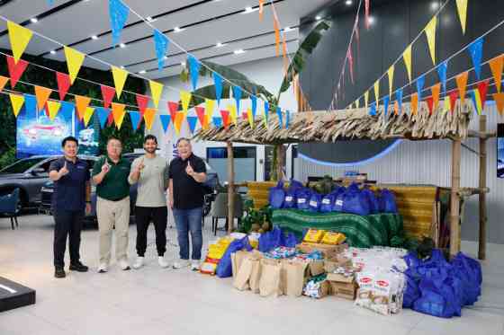 BYD &ldquo;Drive Electric, Love Pinas&rdquo; campaign sets two Guinness World Records image