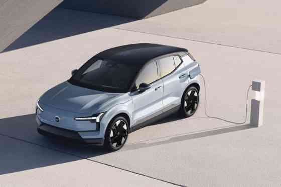 Volvo EX30, XC90 PHEV bags awards for design, luxury image