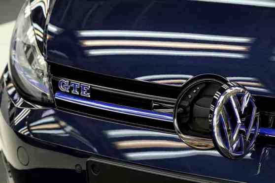 Volkswagen Group to adopt English as official language image