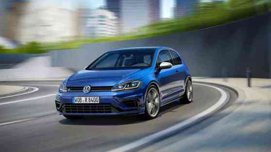 Volkswagen Golf R gets refresh, new features for 2017 image