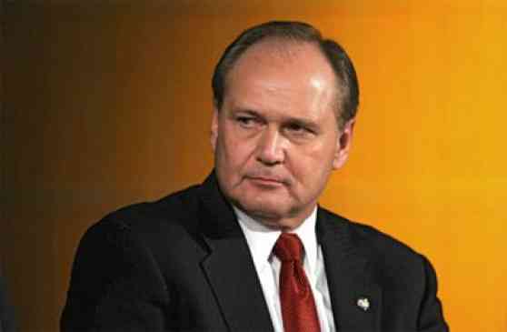Chrysler announces leadership changes image