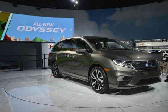 NAIAS 2017: Redesigned US-Spec Honda Odyssey revealed image