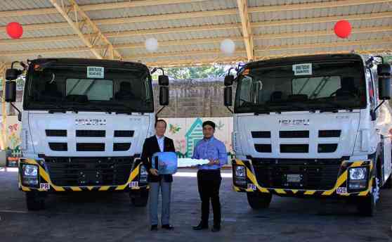 Isuzu Philippines turns over new vehicles to private, public sectors image