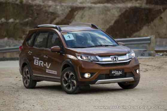 Up the mountains, down the coast: The Honda BR-V drive image
