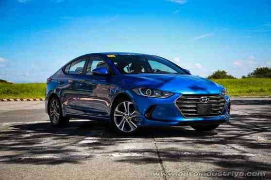 2016 Hyundai Elantra GLS image