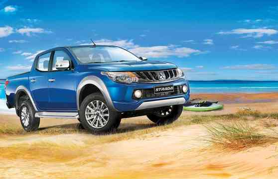 2017 Mitsubshi Strada GLS revealed with Clean Diesel engine image