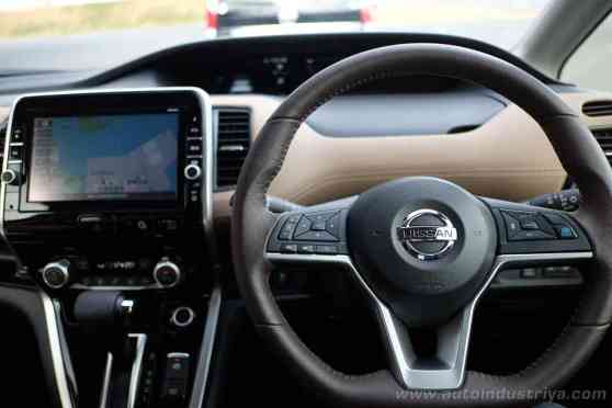 Driving with Nissan's ProPilot autonomous technology image