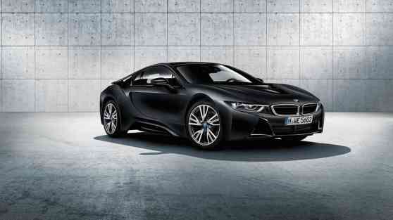 BMW reveals limited-run i8 Frozen Editions image