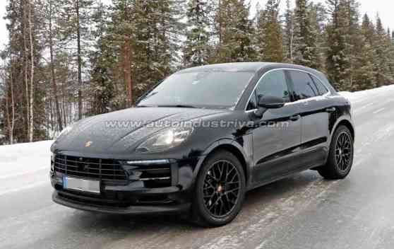 Spied: Porsche gives the Macan a facelift image