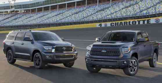 Chicago 2017: Toyota unveils 2018 Tundra, Sequoia in TRD trim image