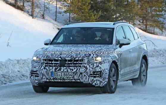 Spied: 2019 Volkswagen Touareg begins testing image