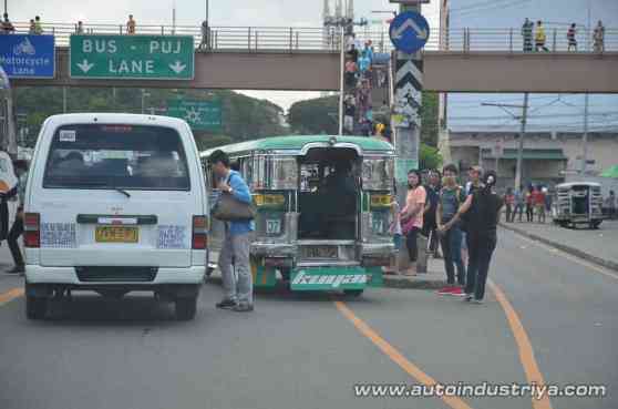 MMDA strengthens drive vs illegal loading/unloading and jaywalking image